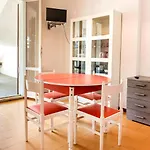 M049 - Trilocale Con Giardino In Via Ascoli Piceno, Apartamento Marcelli